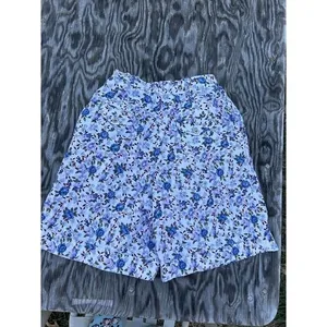 Vintage Prestwyck Womens‎ Shorts Small White Blue Floral Cotton Cottage Spring thumbnail 7