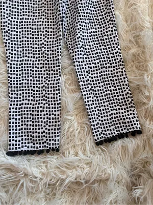 NWT Chico's So Slimming Brigitte Dot Pull On Capris Pom Pom Hem Size 0 / US 4 thumbnail 4