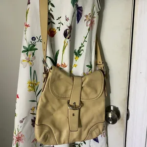 Coach Medium Tan Leather Crossbody Bag thumbnail 6