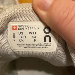 On Running Cloudswift Women’s Size 11 Glacier/White 41.99579‎ Road Running thumbnail 6