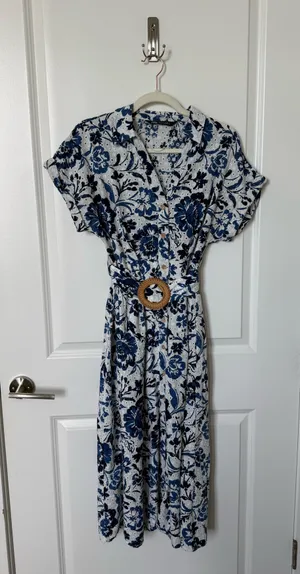 Zara White and Navy Blue Floral Eyelet Dress thumbnail 3