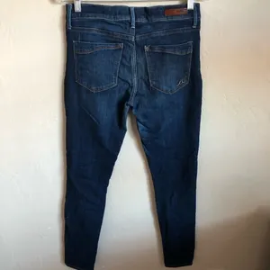 Express Dark Wash Mid Rise‎ Legging Denim Jeans thumbnail 6