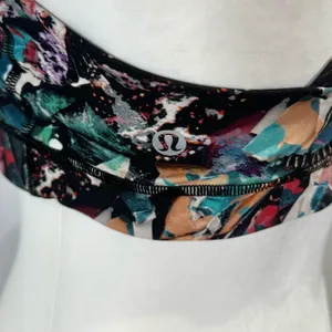 Lululemon Energy active workout bra in crush multi size 10 thumbnail 8