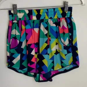 Alice & Olivia Silk Geometric shorts size XS‎ thumbnail 1
