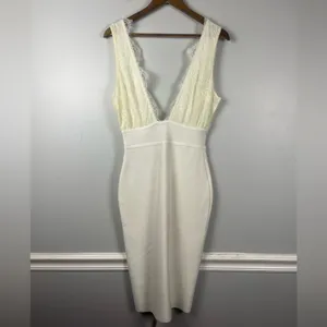 New House of CB London Ria White Lace Bridal Rehearsal Cocktail Bandage Dress M thumbnail 4