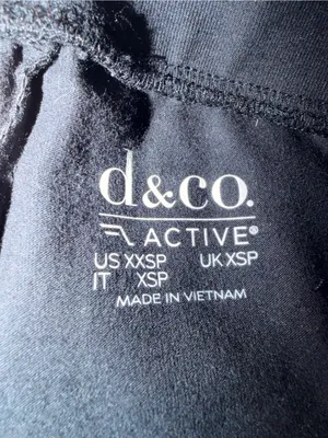 D & Co Active NWOT Petite Performance Leggings with Tulip Hem and Pockets thumbnail 8