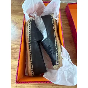 Tory Burch Black Perforated Logo Nappa Leather Espadrille Flats Size 6.5 thumbnail 13