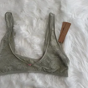 Skims Stretch Lace Plunge Bralette Talc Multi Size Small thumbnail 5