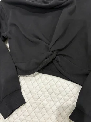 Cropped tied crewneck thumbnail 2