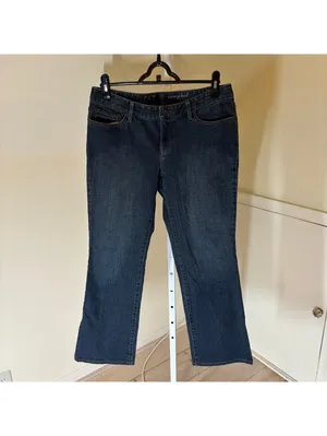 Loft EUC Women's Dark Wash Curvy Boot Cut Jeans Size 8 thumbnail 2