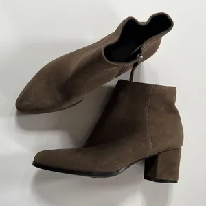 Franco Sarto Womens Casual Leather Ankle Boots Brown Booties Size 6M thumbnail 2