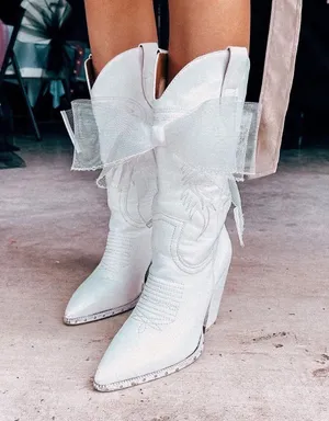 Boutique White Cowgirl Boots with bows thumbnail 1