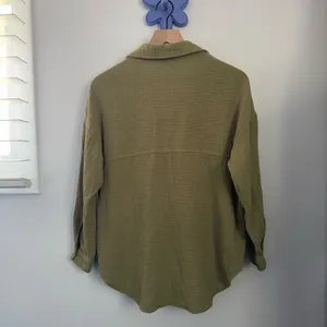 Altard State Small/Medium Olive Green Gauze Like Button Sleeve Shirt Fall Relax thumbnail 2
