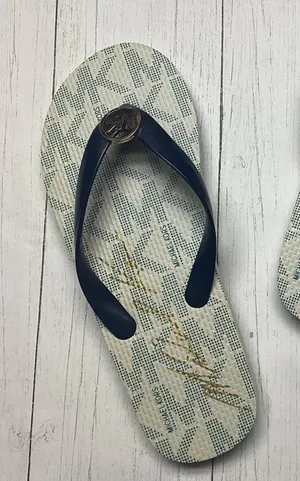 Michael Kors Navy And White Flip Flops Sandals Size 8 thumbnail 8