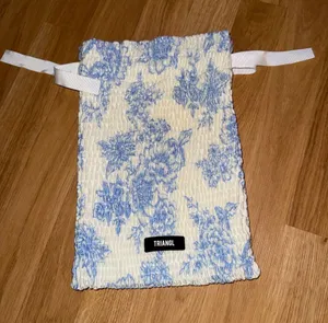 triangl swimwear Blue and White Floral Drawstring Pouch thumbnail 1