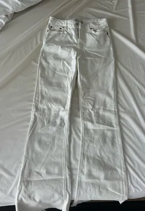 ZARA Flare Jeans White High-Rise thumbnail 1