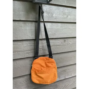 Baggallini Orange Nylon Crossbody Bag Lightweight Travel Purse NWOT thumbnail 4