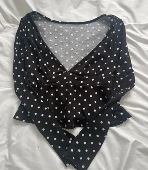 Polka Dot V thumbnail 1