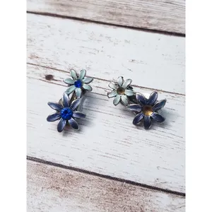 Vintage Clip On Earrings - Flower Duo - Missing Gems thumbnail 2
