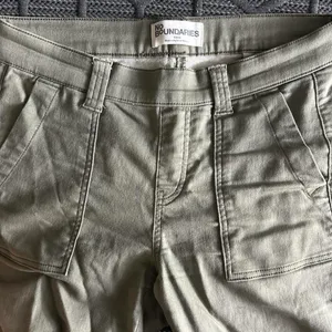 Women’s size S (4-6) Dark Green Cargo Pants with Multiple Pockets thumbnail 3