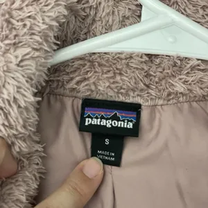 Patagonia Fleece Vest los gatos full zip collared womens Pink (small) gorpcore thumbnail 2