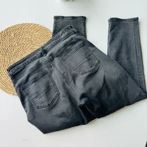 American Eagle‎ Highest Rise Distressed Black Wash Denim Mom Jeans Size 8 thumbnail 8