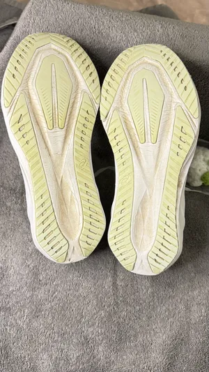 ASICS Novablast 5 Women's Running Shoessize 11.5 thumbnail 7