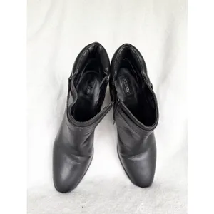 Alfani Wakefield Quilted Leather Booties Size 10 thumbnail 8