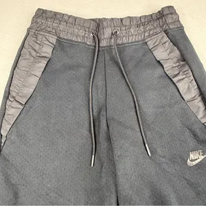 Nike Tech Fleece Cropped Pants Womens S Black Zip Hem Jogger 831711-010 thumbnail 4