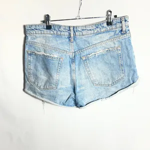 ZARA Distressed Denim Shorts Light Wash Cutoff Raw Hem Women’s US 10 thumbnail 2