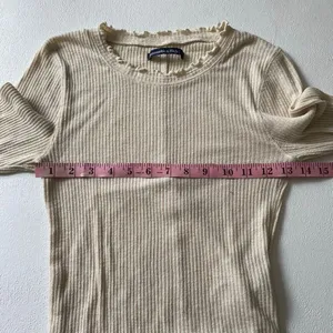 Abercrombie & Fitch Ribbed Lettuce Hem Crop Top Beige Size S thumbnail 5