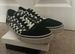 Vans Old Skool Checkerboard Sneaker- Youth Size 6/ Womens 7.5 thumbnail 1