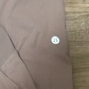 Lululemon Joggers thumbnail 2