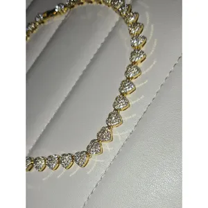 Unbranded Women's Gold and White Jewellery thumbnail 3