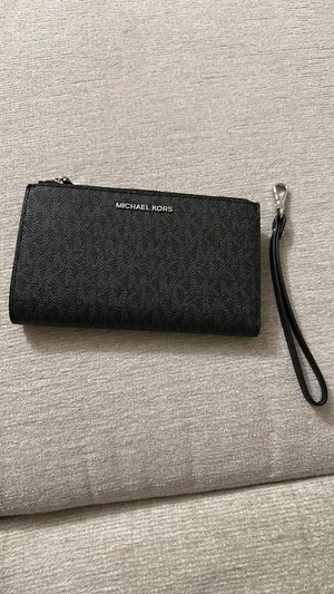 Michael Kors Wristlet thumbnail 1