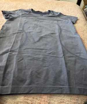 Lulu lemon 🍋 light Blue Short-Sleeve swiftly Crewneck Shirt thumbnail 1