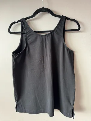 Pact Women’s Black Organic Cotton Henley Quarter Snap Tank Size Small thumbnail 4