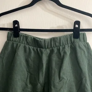Zara Green Sweats thumbnail 5