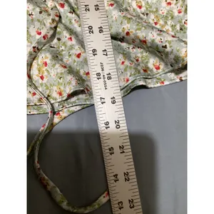 Lucy Paris Floral Ruched Front Peplum Top Sage Green V-Neck Flutter Sleeve Small thumbnail 7