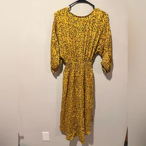 By Anthropologie Metallic Leopard Pleated Midi Dress Smocked Waist Gold XS thumbnail 4