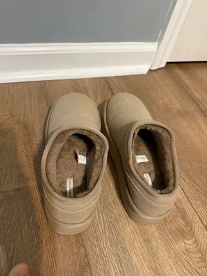 American Eagle Slippers thumbnail 2