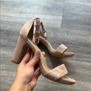 Naturalizer Women's Beige Suede Sandals Tan Platform Heels 9.5 thumbnail 3