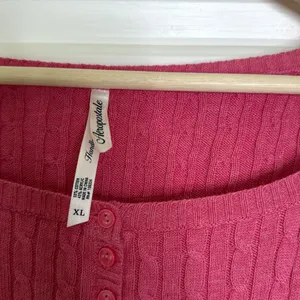 Aeropostale y2k label cableknit cropped half button sweater butterfly logo thumbnail 4
