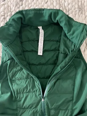 Lululemon puffer vest  thumbnail 3