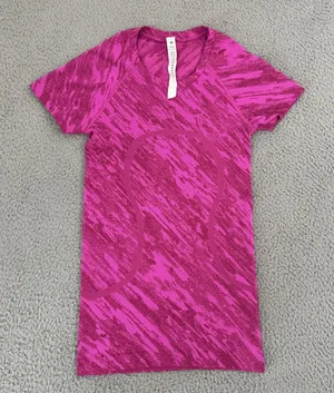 Lululemon Swiftly Tech Short Sleeve Shirt Mesh Camo Pow Pink‎ Athletic Women's 2 thumbnail 1