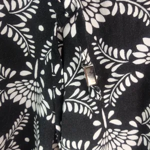 Old Navy L Loungewear Pull-On Pocketed Black White Flower Wide Leg Pants thumbnail 4
