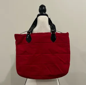 Yankee Candle Quilted Nylon Tote Red thumbnail 3