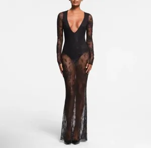 SKIMS Ultra Fine Lace Plunge Long Dress S thumbnail 3