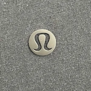 Lululemon Women's Black V-Neck Short Sleeve Slim Casual Tee T Shirt Top Size 4 thumbnail 3