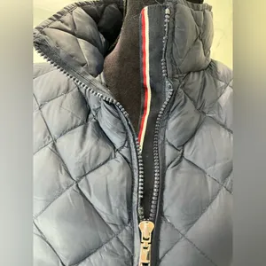 Tommy Hilfiger puffer jacket 💙 thumbnail 4